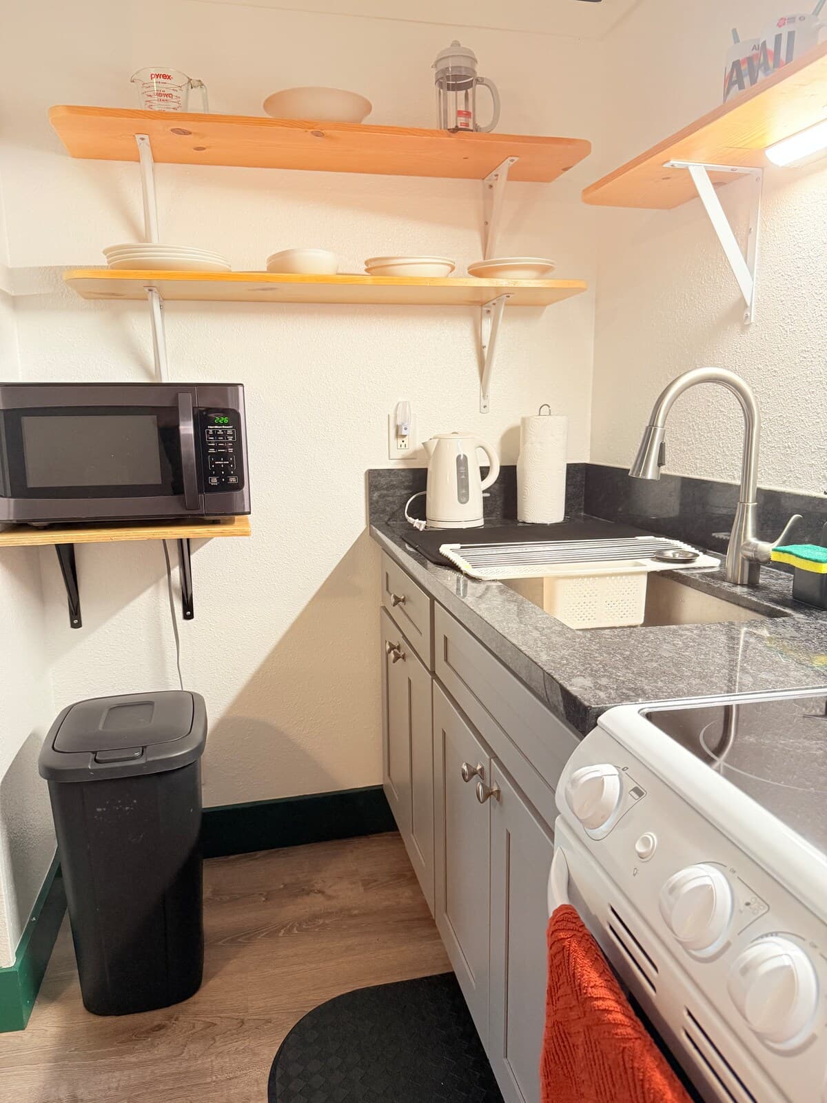 Banana Villa 1bedroom/1bath - Photo 5