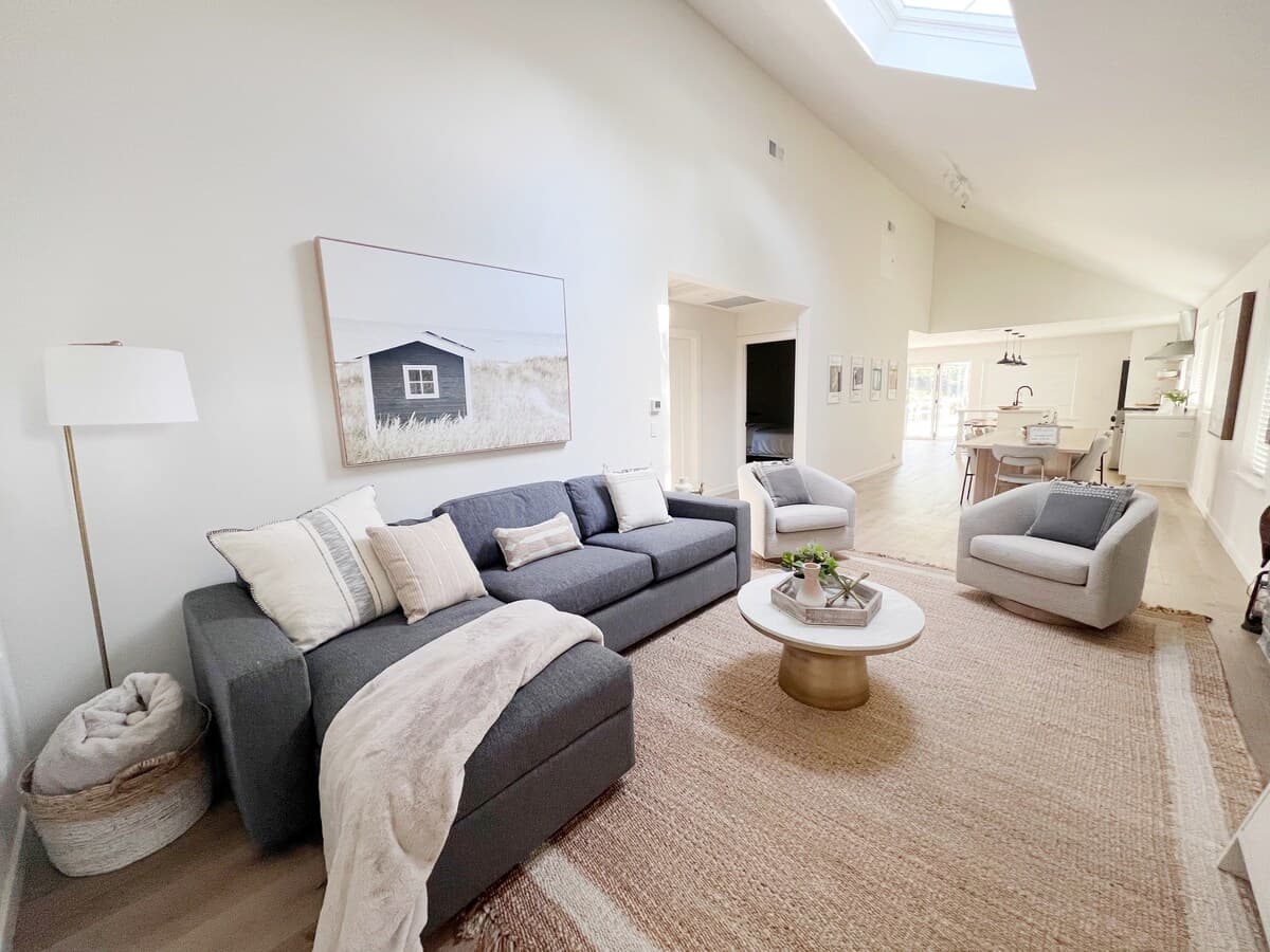 Serene Sonoma Farmhouse with Pool & Vineyard Views - Photo 2