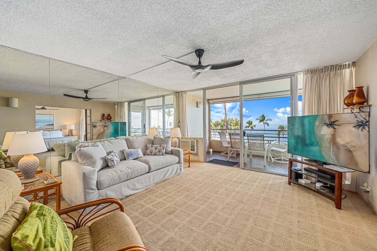 Condo in Kihei · ★4.91 · 2 bedrooms · 3 beds · 2 baths - Photo 3