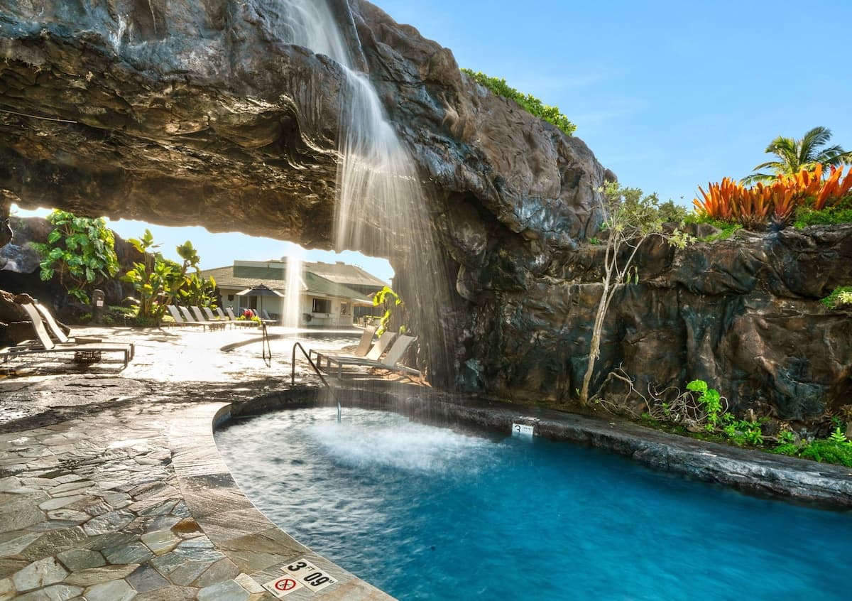 Condo in Lihue · ★4.88 · 1 bedroom · 1 shared bath - Photo 1
