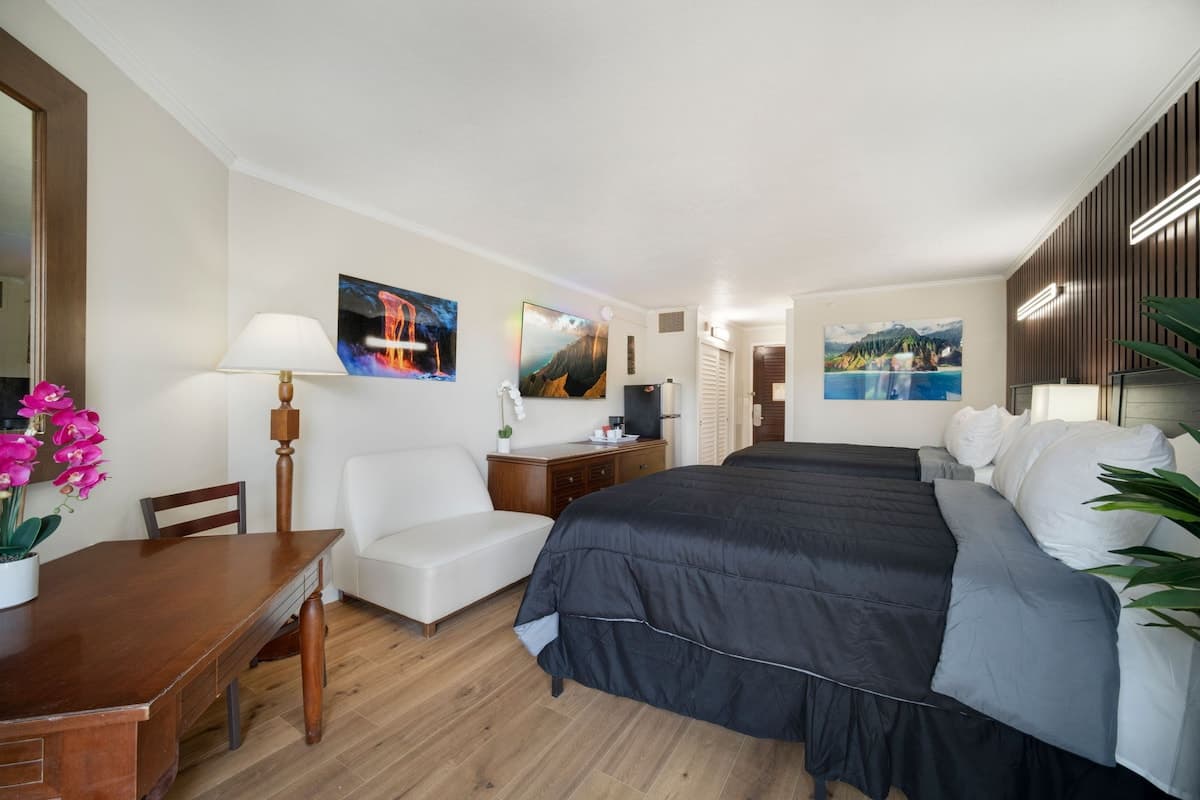 Condo in Lihue · ★4.88 · 1 bedroom · 1 shared bath - Photo 3