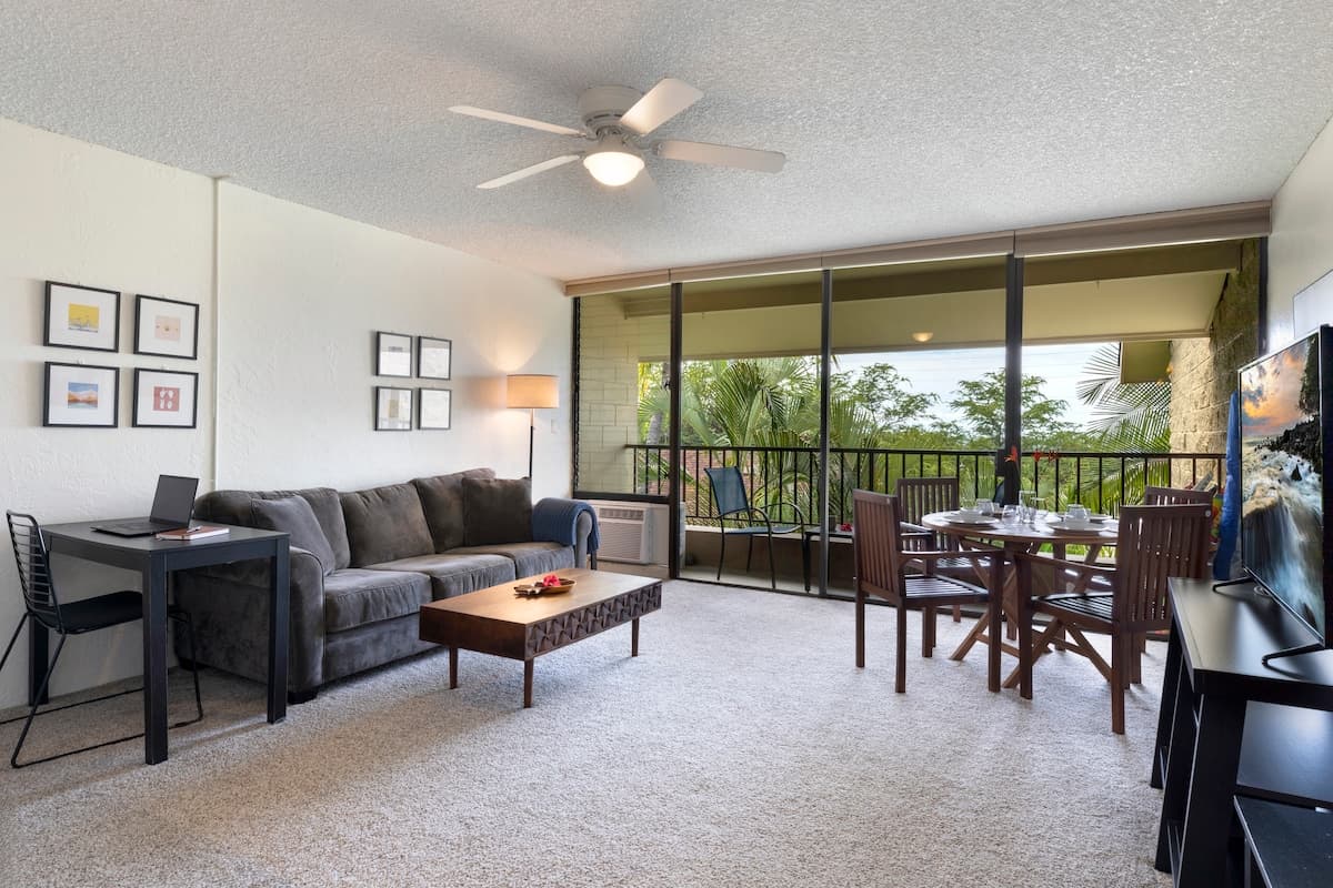 Condo in Kailua-Kona · ★4.84 · 1 bedroom · 1 bed · 1 private bath - Photo 2