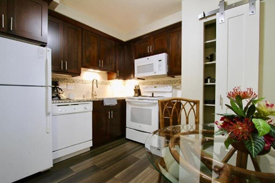 High-floor Ocean View FREE Parking 1BR AC Pool GYM - Photo 5