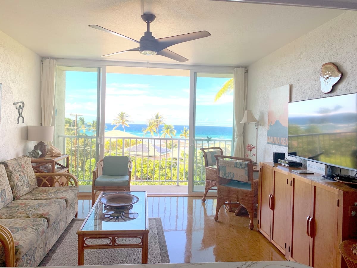 Condo in Waimea · ★5.0 · 3 bedrooms · 4 beds · 2 baths - Photo 1