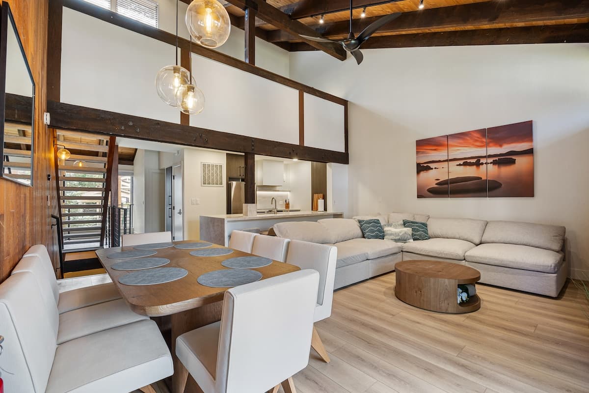 Modern Tahoe Townhome, Beach & Heavenly Nearby - Photo 1