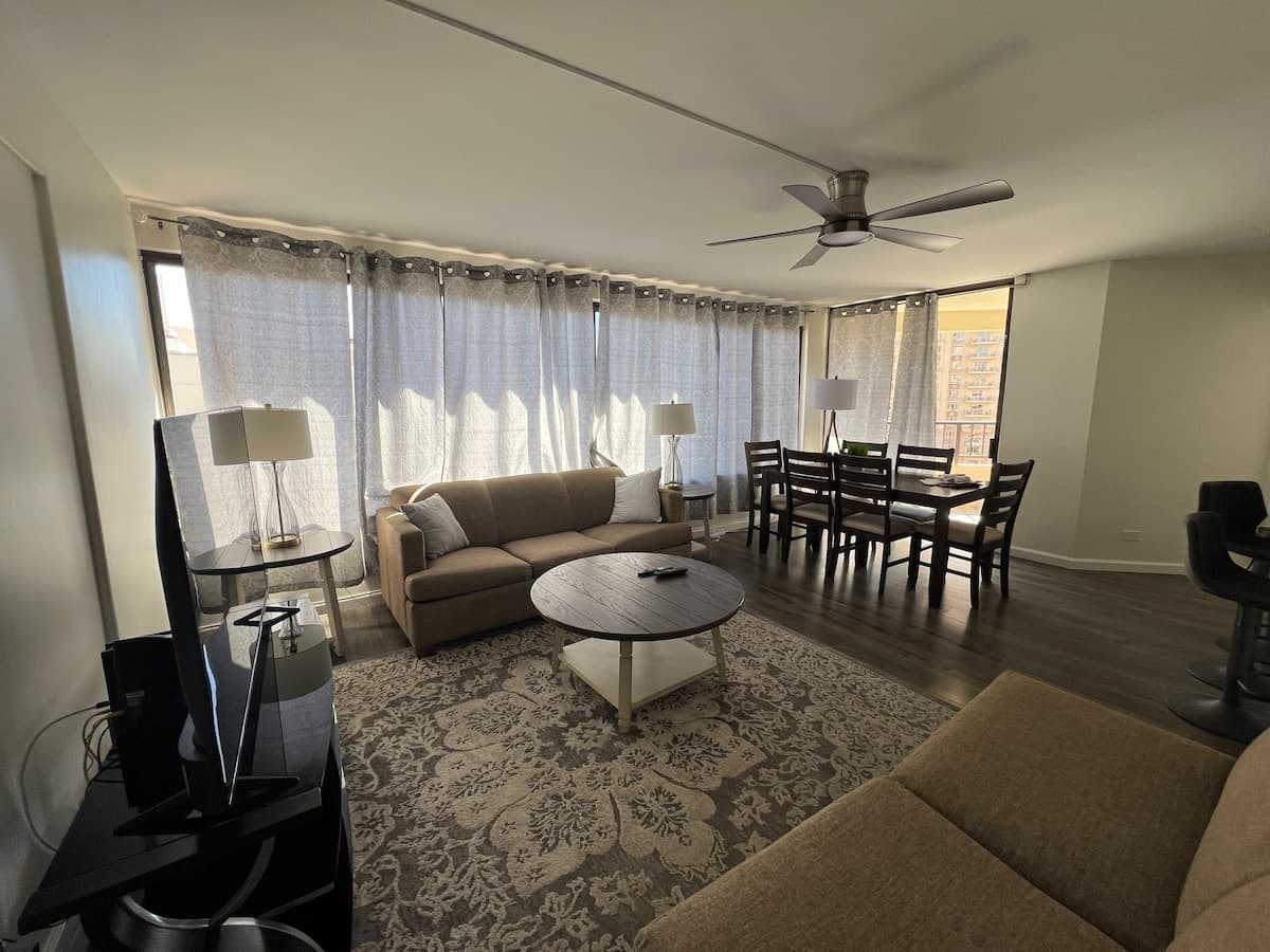 Spacious 2BR timeshare - Photo 1