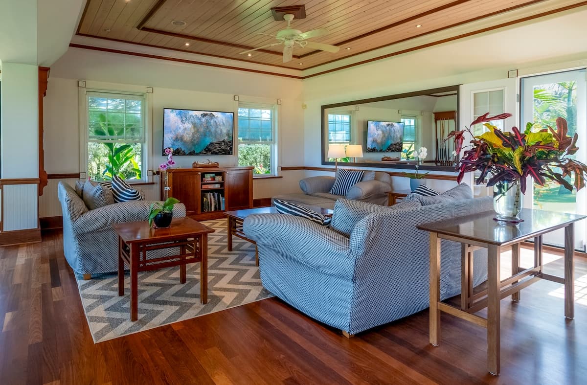 Home in Hanalei · ★5.0 · 7 bedrooms · 7 beds · 6.5 baths - Photo 2