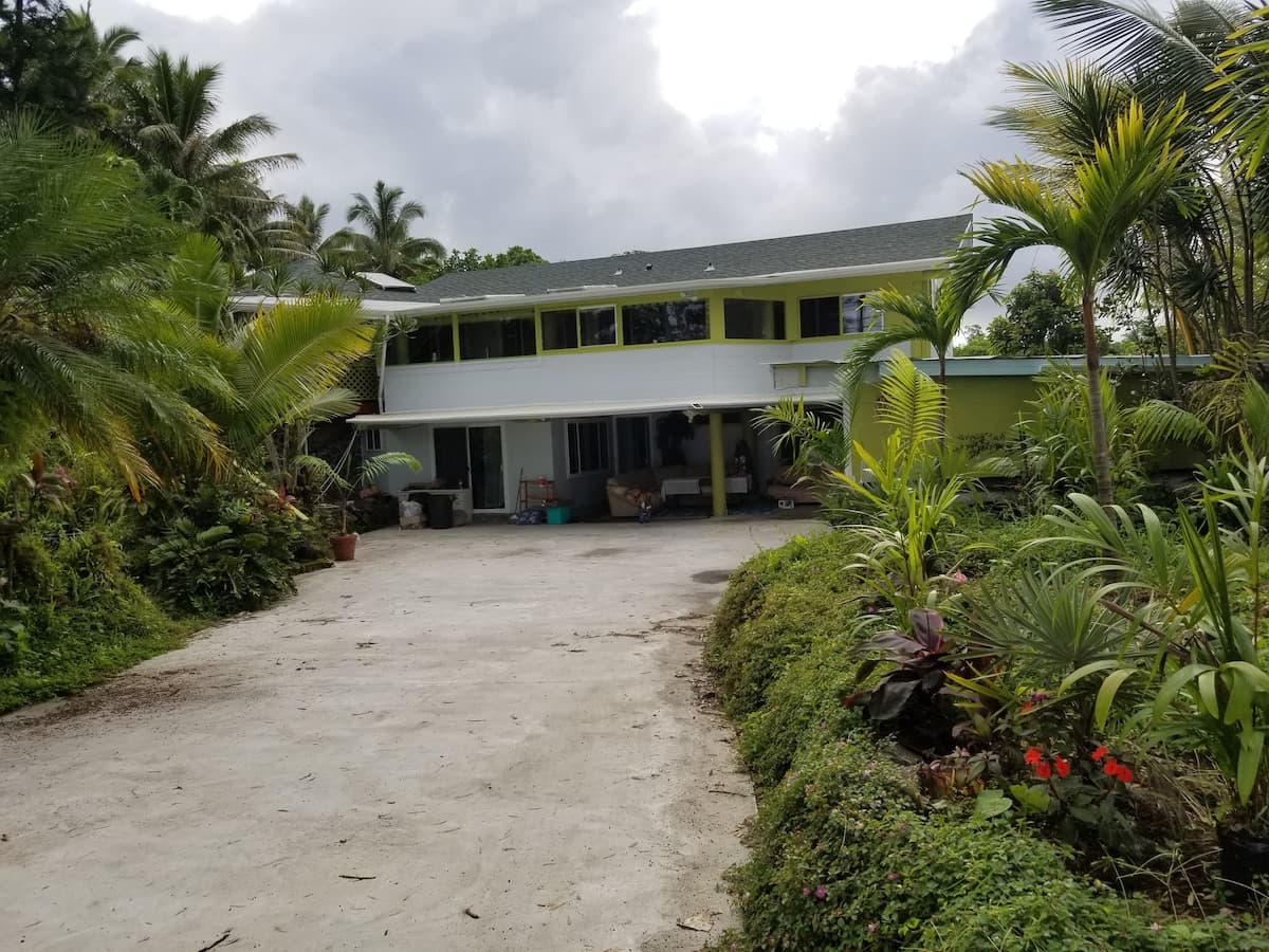 Home in Keaau · ★4.86 · 4 bedrooms · 6 beds · 3 shared baths - Photo 1