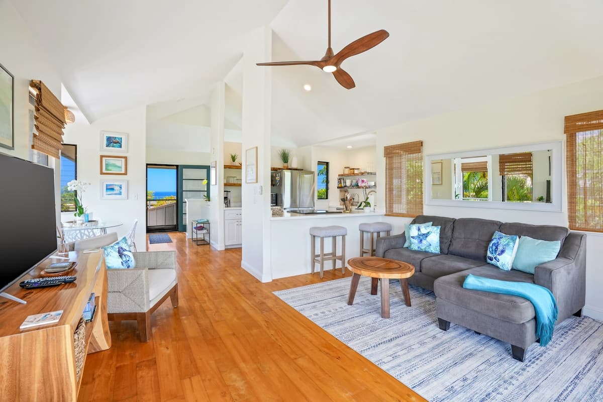 Home in Princeville · ★4.91 · 3 bedrooms · 3 beds · 2.5 baths - Photo 4