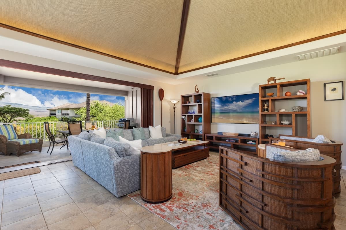 Home in Waimea · ★5.0 · 4 bedrooms · 5 beds · 4.5 private baths - Photo 5