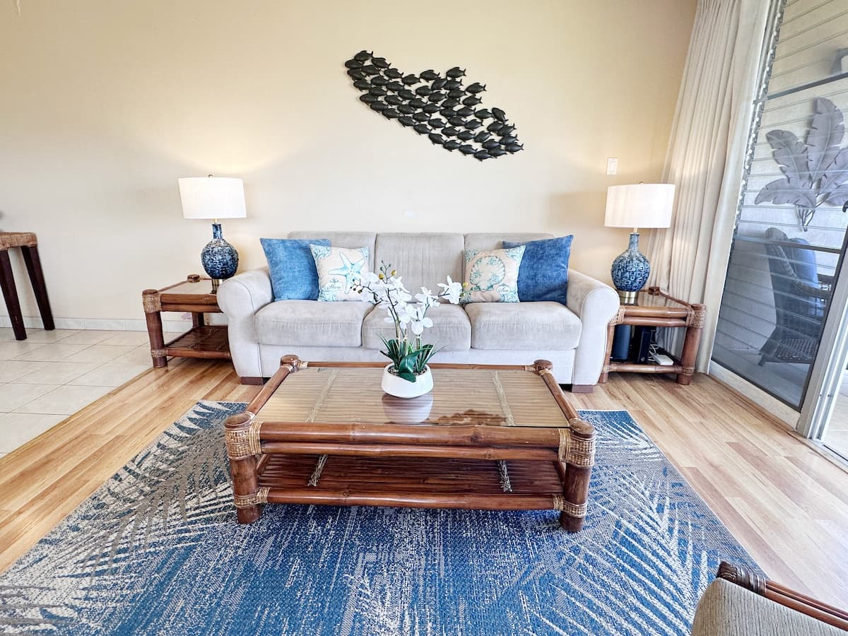 Best Location Across Best Beach! New AC throughout - Photo 4