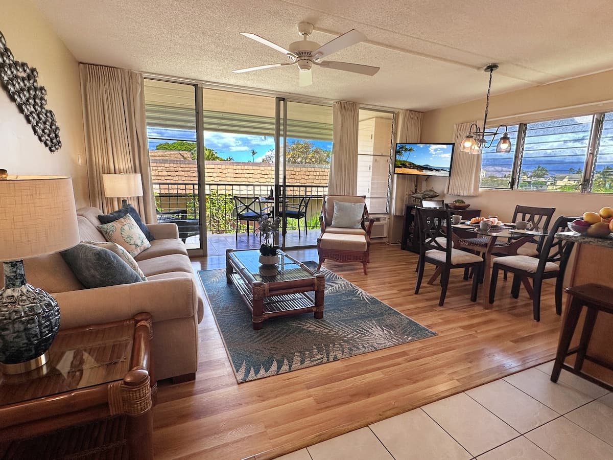 Best Location Across Best Beach! New AC throughout - Photo 2