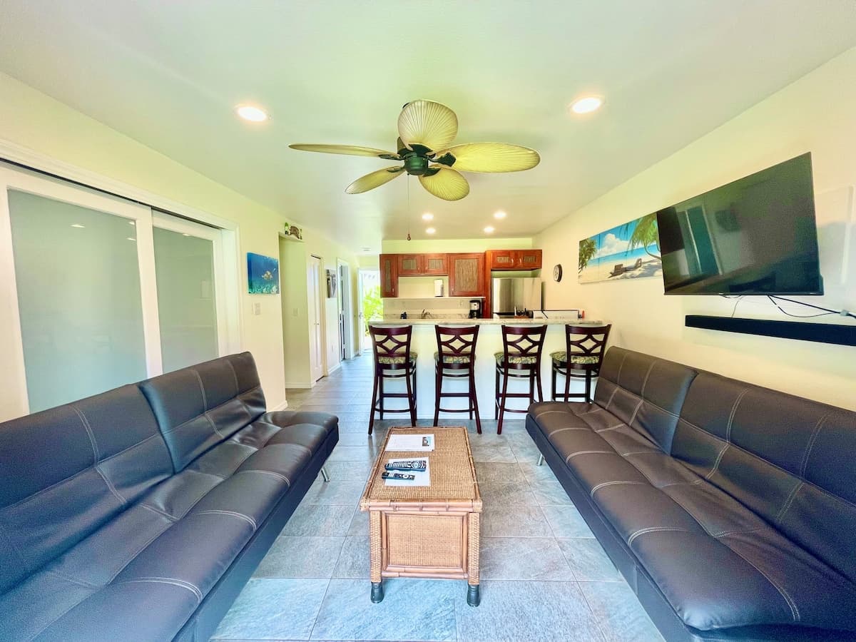Condo in Kapaa · ★4.91 · 2 bedrooms · 2 beds · 1.5 shared baths - Photo 5
