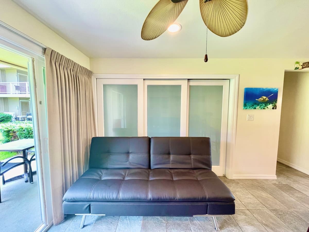 Condo in Kapaa · ★4.91 · 2 bedrooms · 2 beds · 1.5 shared baths - Photo 4