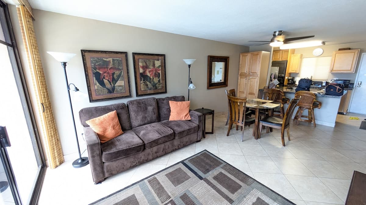 Condo in Kihei · ★4.98 · 2 bedrooms · 2 beds · 2 baths - Photo 2
