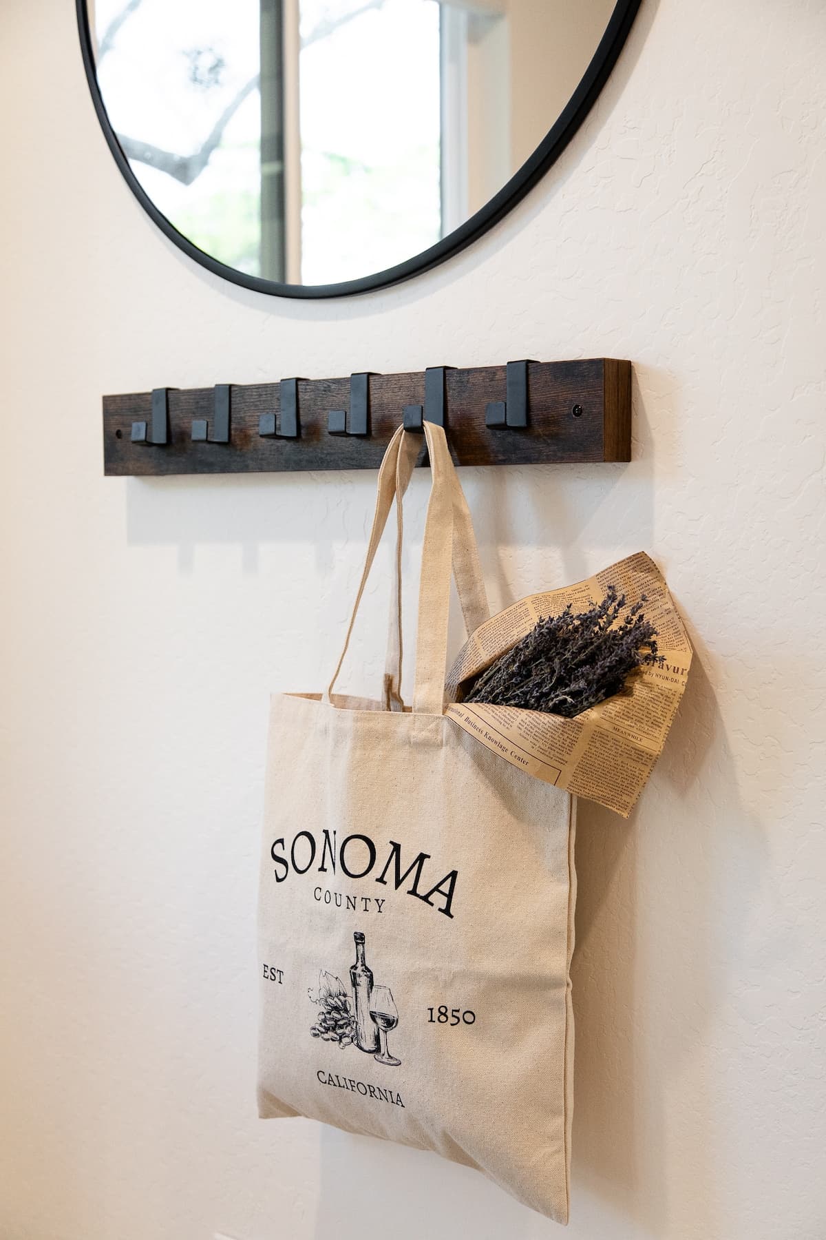 Prima Sonoma Villa with Pool & Vineyard Views - Photo 5