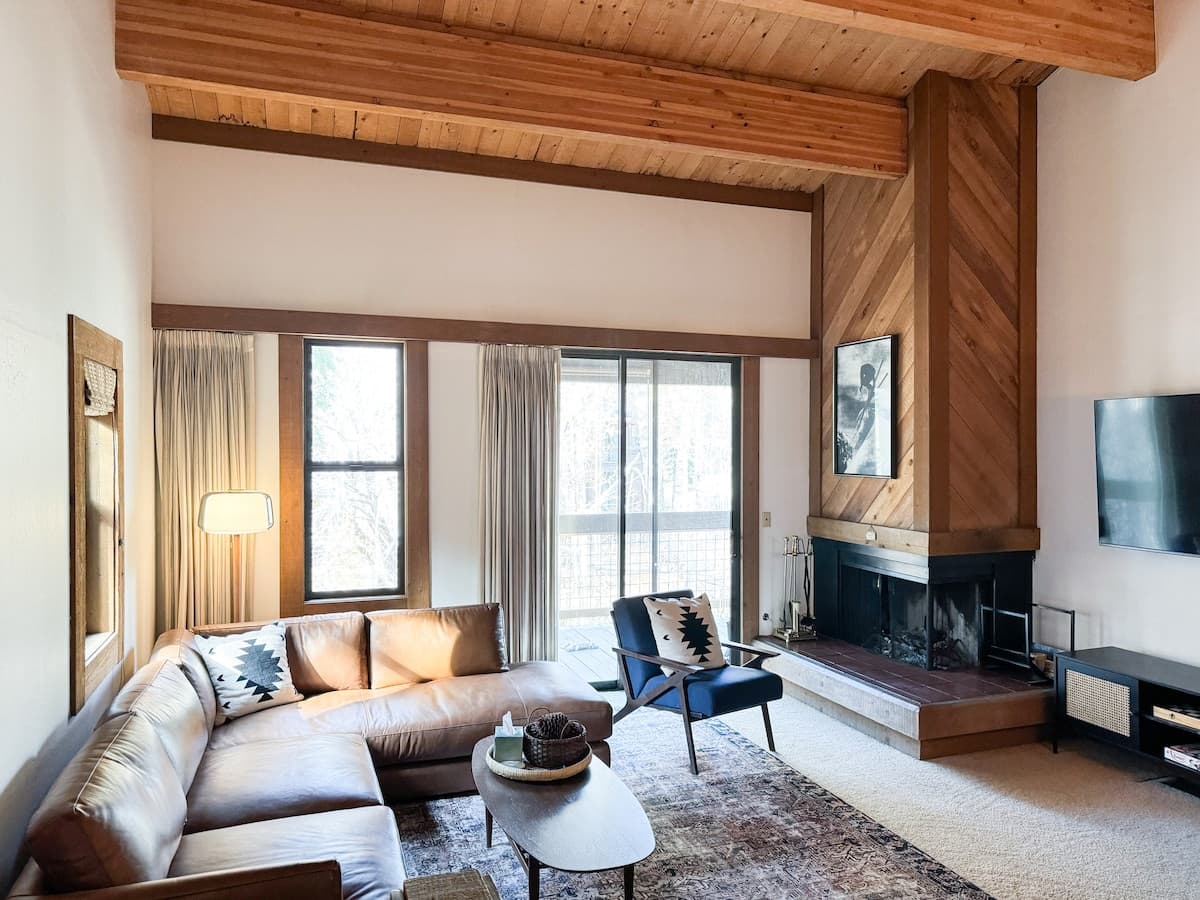 Ski-Back Northstar Condo + Pool & Hot Tub - Photo 3