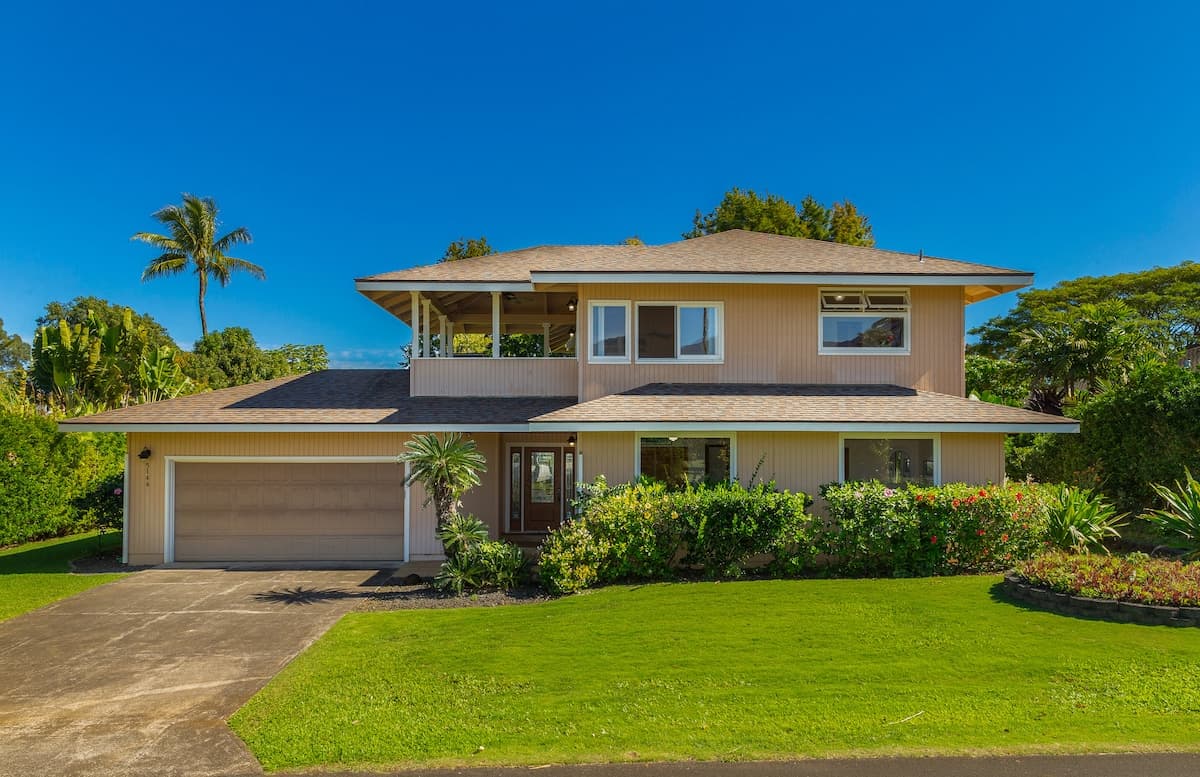 Home in Princeville · ★4.83 · 4 bedrooms · 5 beds · 2.5 baths - Photo 1