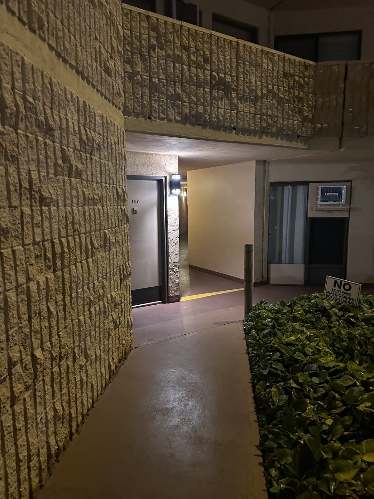 Condo in Kihei · ★4.95 · 2 bedrooms · 3 beds · 2 baths - Photo 4