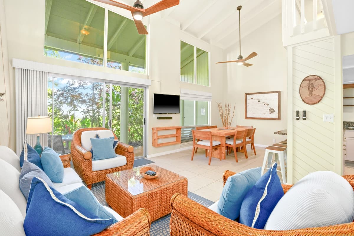 Condo in Princeville · ★4.94 · 2 bedrooms · 3 beds · 2 private baths - Photo 5