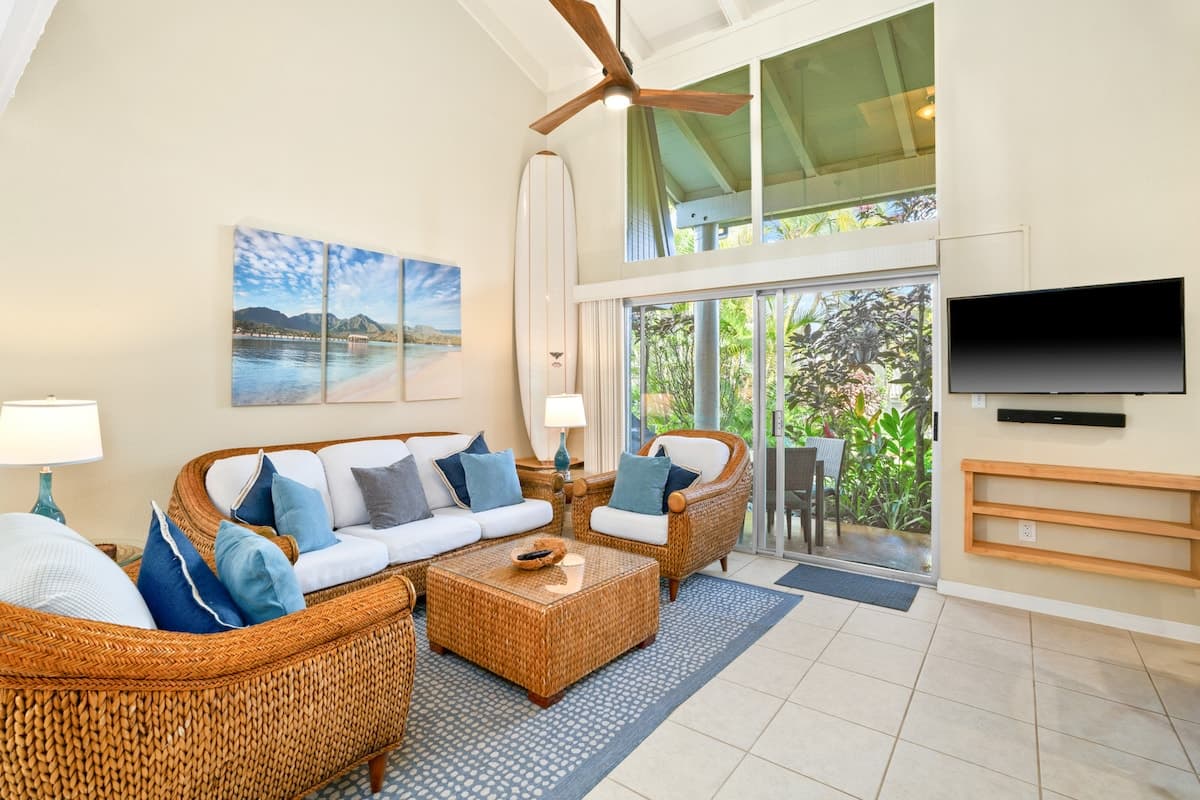 Condo in Princeville · ★4.94 · 2 bedrooms · 3 beds · 2 private baths - Photo 4