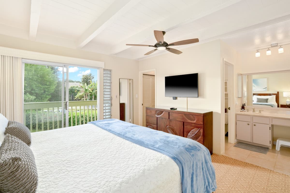 Condo in Princeville · ★4.94 · 2 bedrooms · 3 beds · 2 private baths - Photo 1