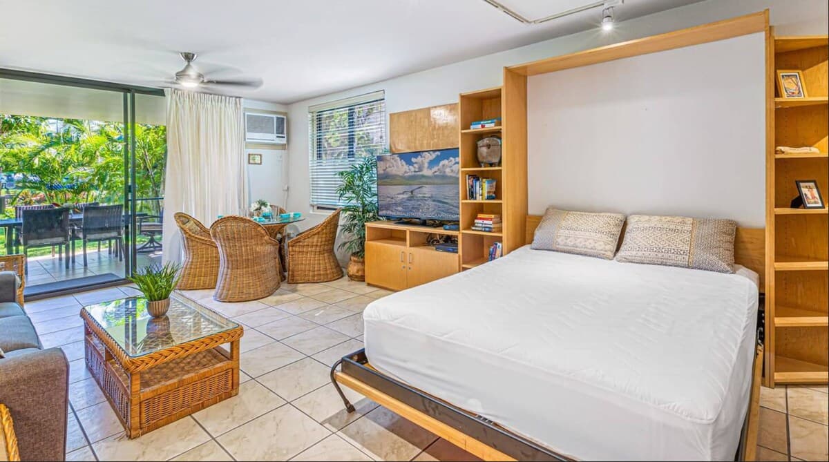 Condo in Kihei · ★4.84 · 1 bedroom · 2 beds · 2 private baths - Photo 4