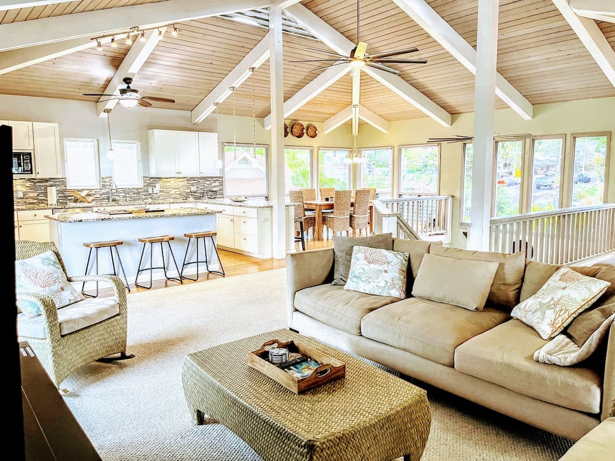 Home in Kailua-Kona · ★4.97 · 4 bedrooms · 8 beds · 4 shared baths - Photo 2
