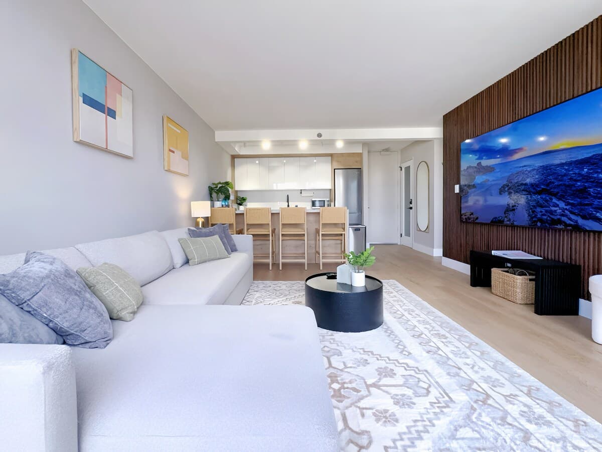 20F-Upscale Mountain View-1BR-Near Beach~ - Photo 3