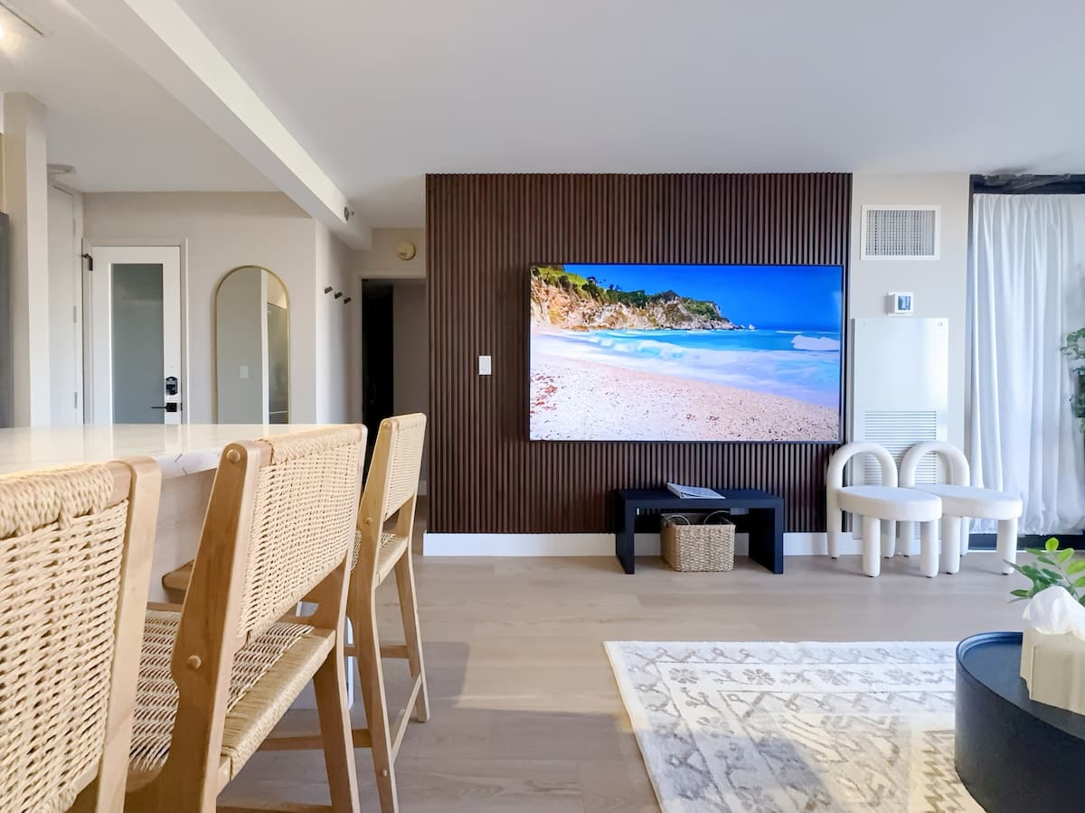 20F-Upscale Mountain View-1BR-Near Beach~ - Photo 5