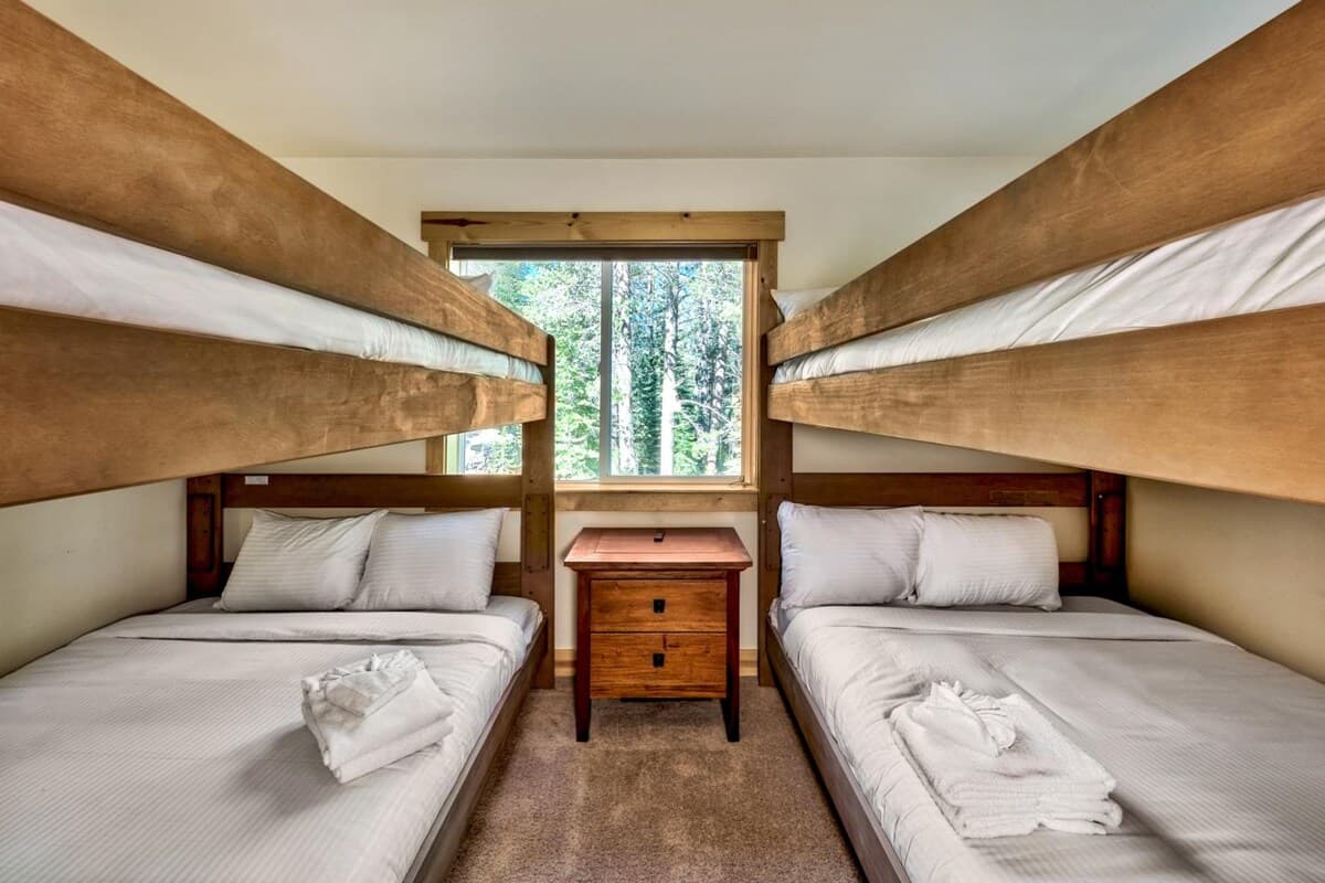 Pet-Friendly Truckee Cabin, Pool, Hot Tub, PS5 - Photo 3