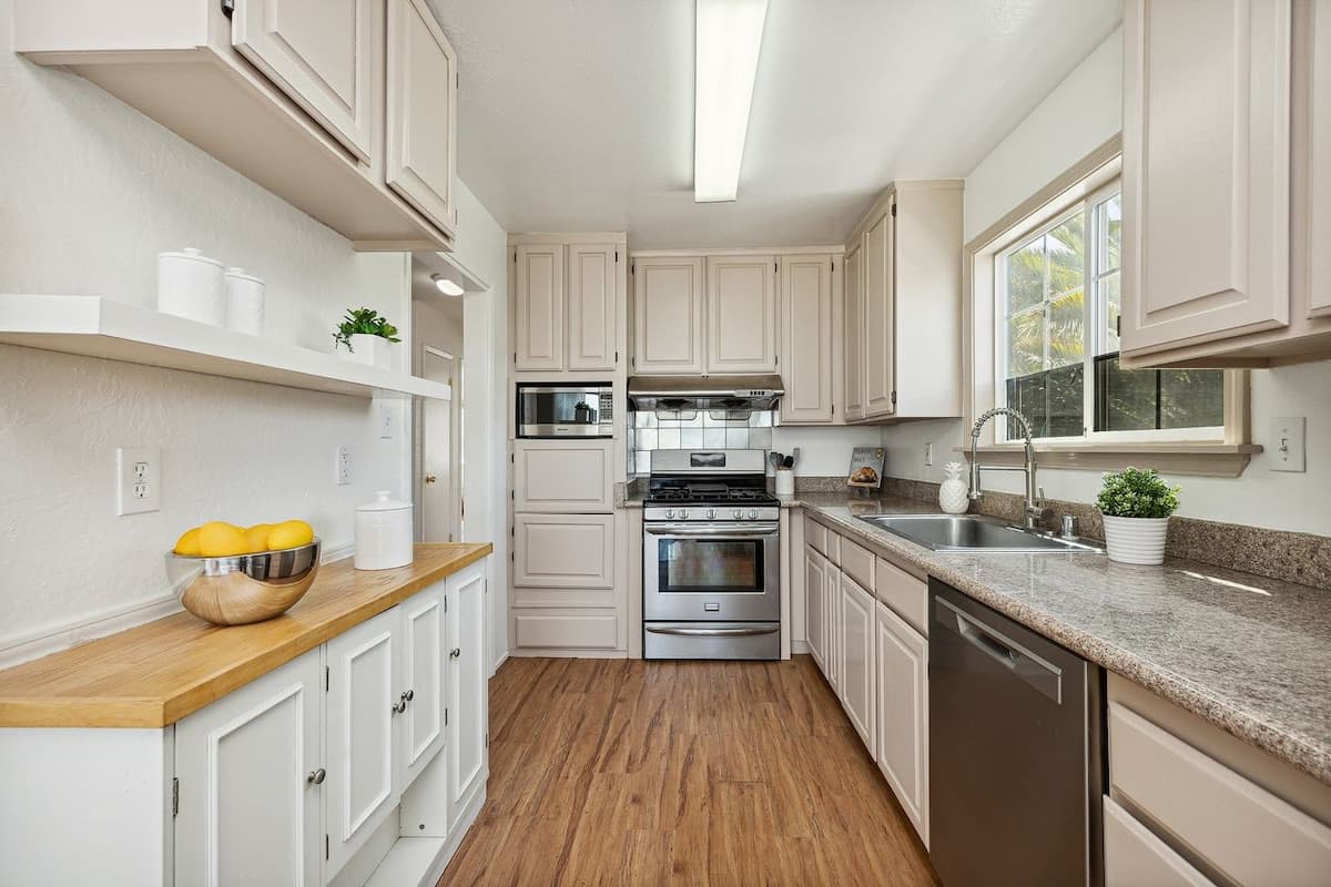 Spacious Property with Ocean View in San Francisco - Photo 5