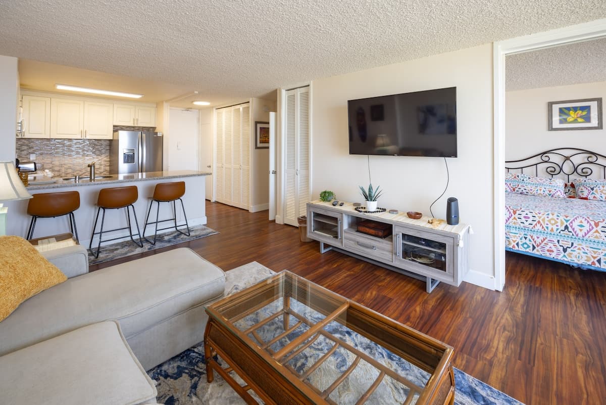 Ilikai Marina Condo 786 - Aloha Condos - Photo 4
