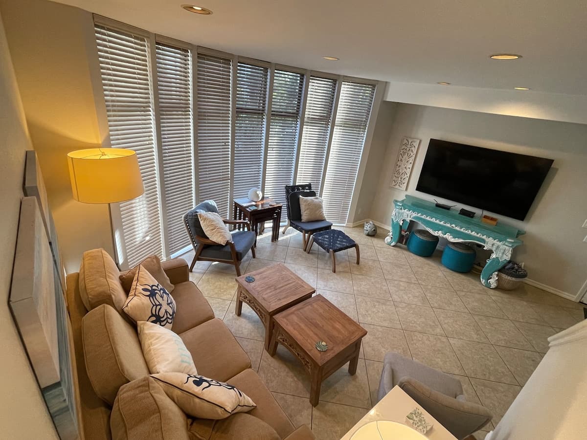 Home in Lahaina · ★4.92 · 3 bedrooms · 5 beds · 2.5 private baths - Photo 3