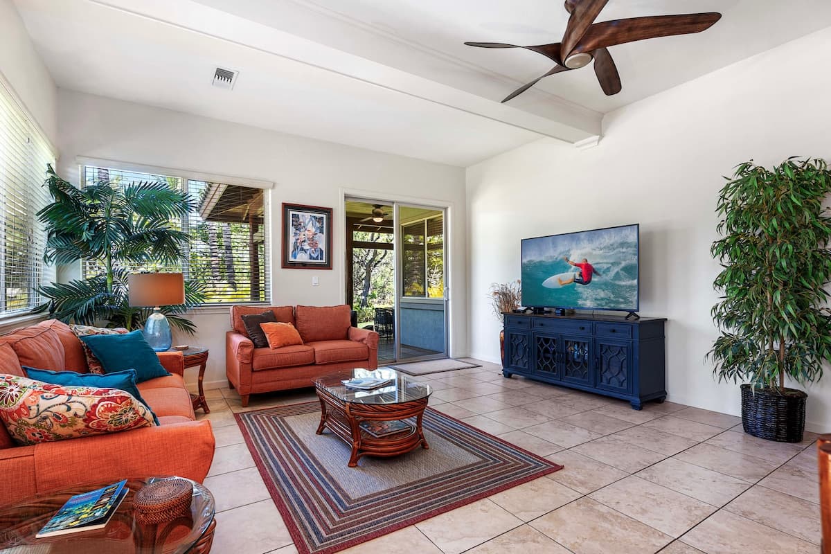 Condo in Waimea · ★5.0 · 3 bedrooms · 4 beds · 2.5 shared baths - Photo 5