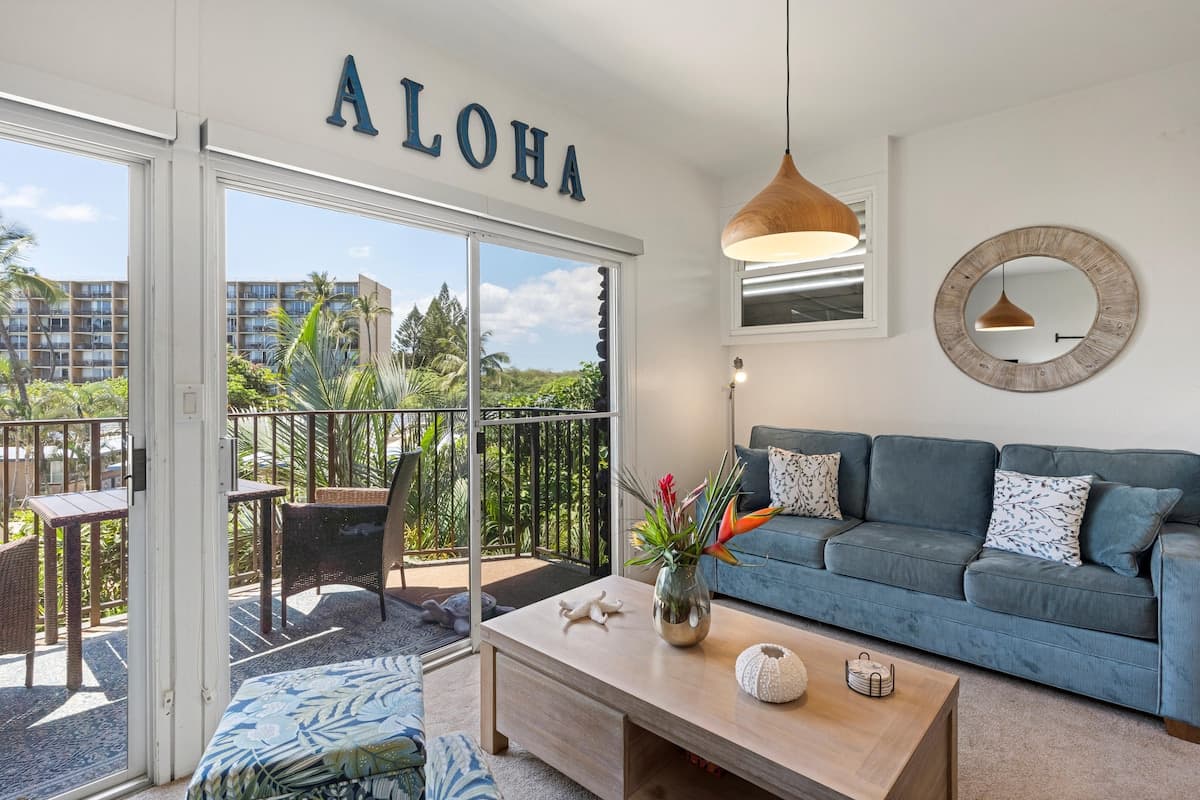 Condo in Kihei · ★4.89 · 2 bedrooms · 4 beds · 2 baths - Photo 4