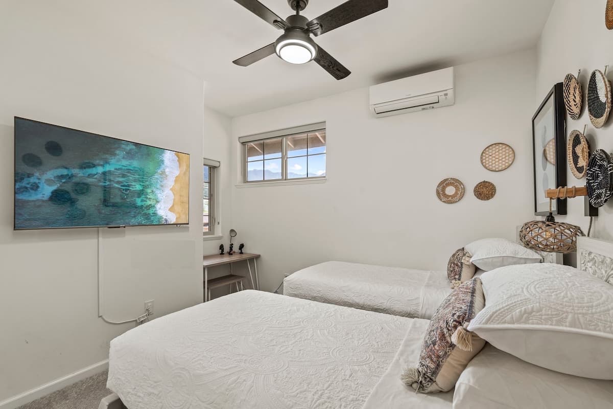 Home in Waianae · ★4.98 · 4 bedrooms · 6 beds · 3.5 shared baths - Photo 3