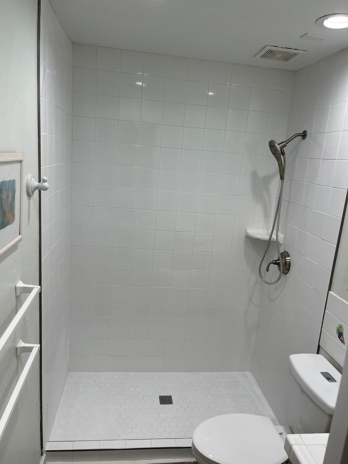 Condo in Lahaina · ★5.0 · 1 bedroom · 1 bed · 1 bath - Photo 5