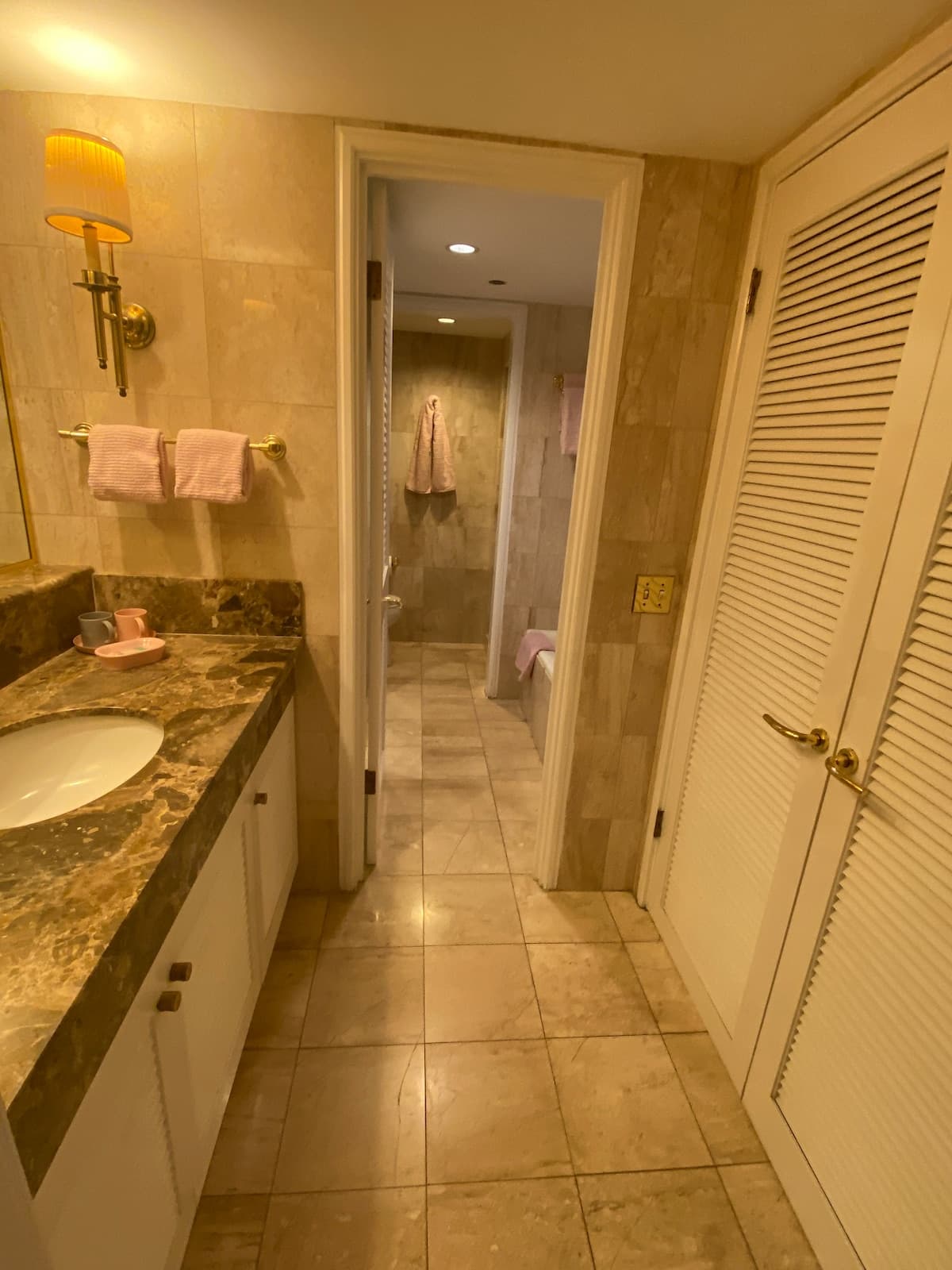 Honeymoon suite style room - Photo 5