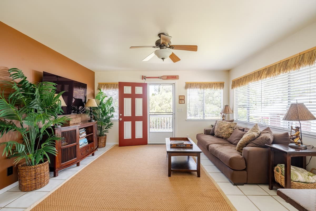 Home in Waimea · ★5.0 · 3 bedrooms · 4 beds · 2 baths - Photo 1