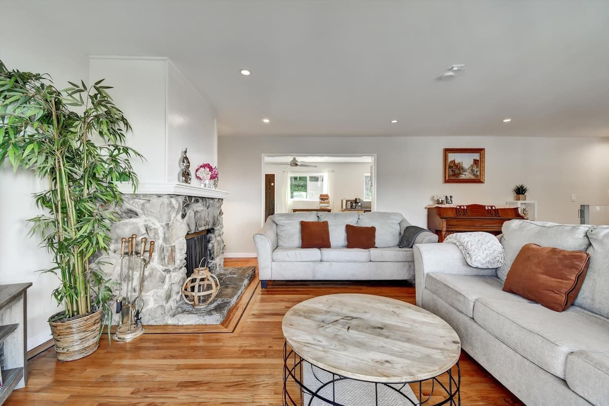 Ocean View Home with 3 Private Decks, Pacifica - Photo 3