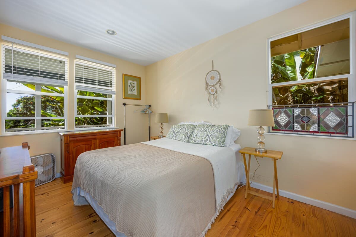 Home in Holualoa · ★4.91 · 4 bedrooms · 6 beds · 3 private baths - Photo 4