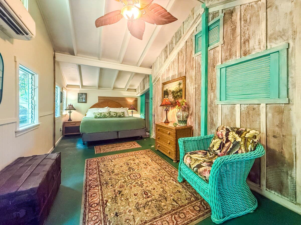 Home in Kilauea · ★5.0 · 1 bedroom · 1 bed · 1 bath - Photo 5