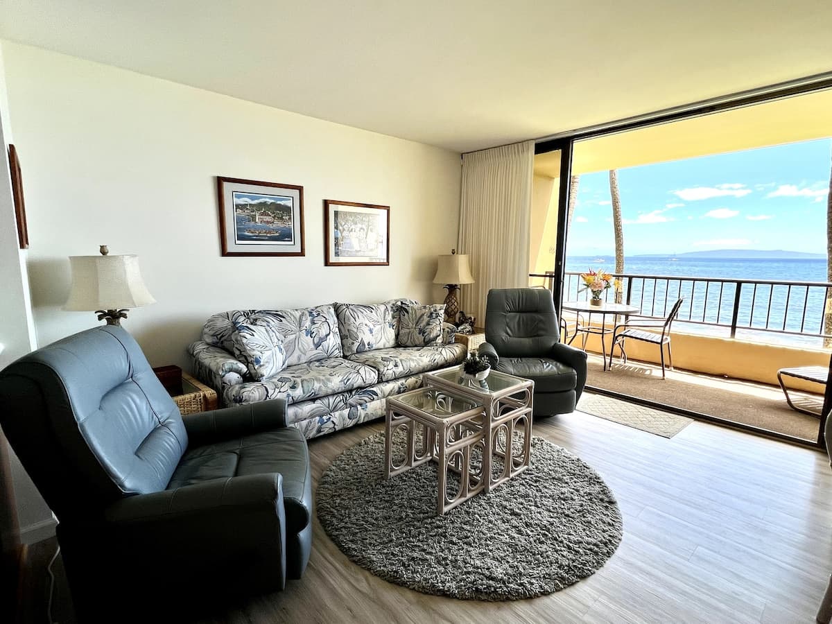 Whale Season Deals. Amazing Maui Oceanfront Condo. - Photo 3