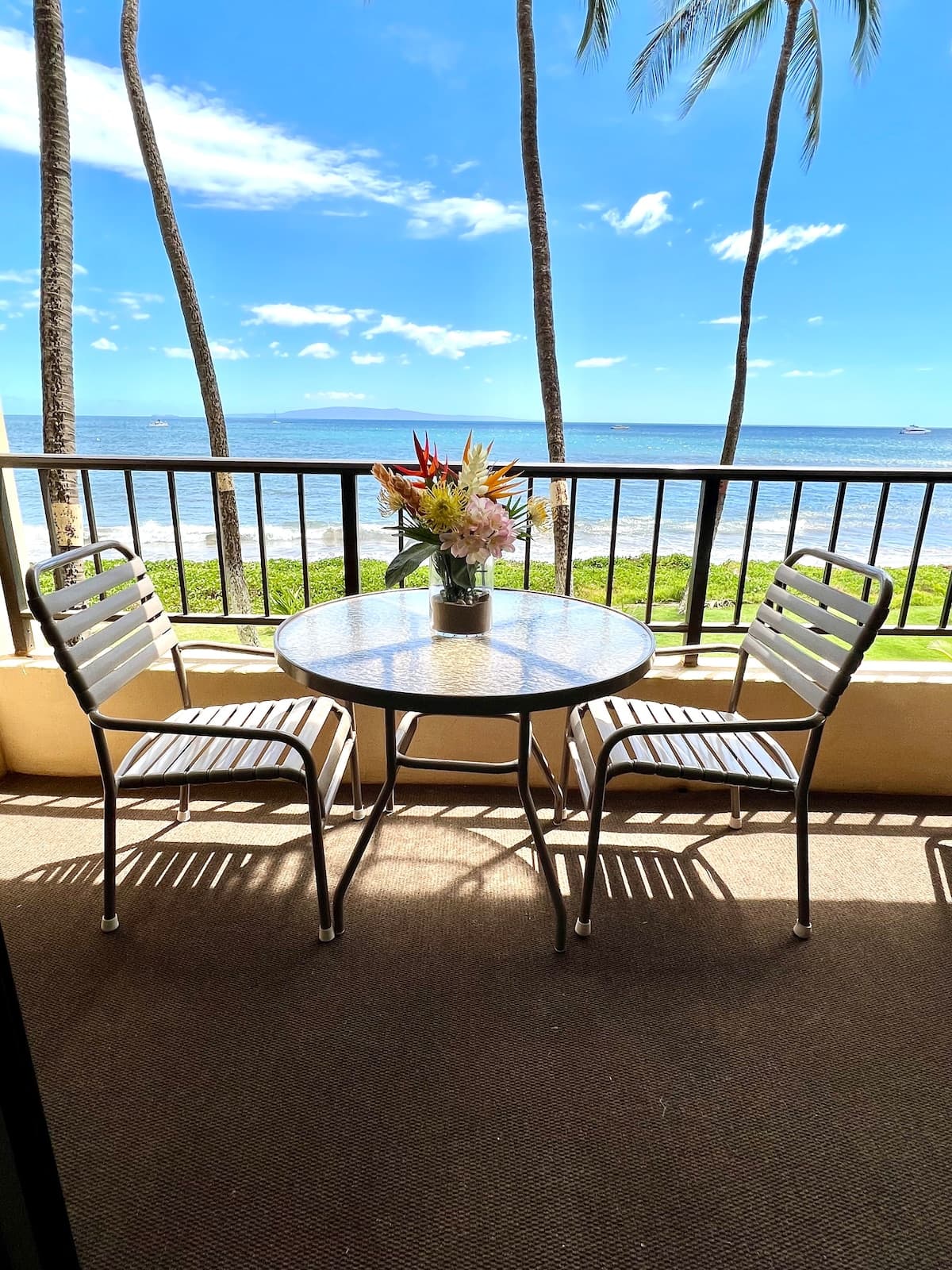Whale Season Deals. Amazing Maui Oceanfront Condo. - Photo 2