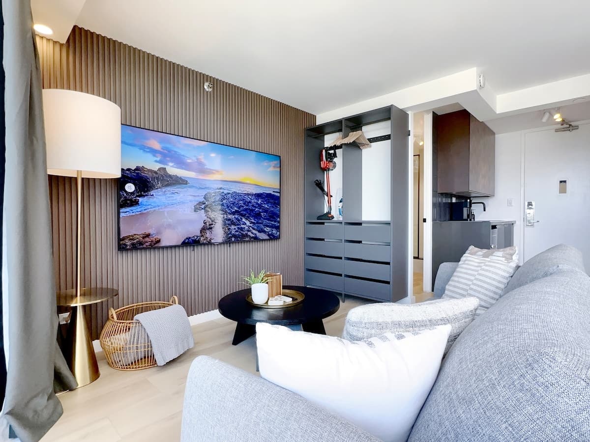 Penthouse Upscale Oceanview King Studio Near Beach - Photo 2