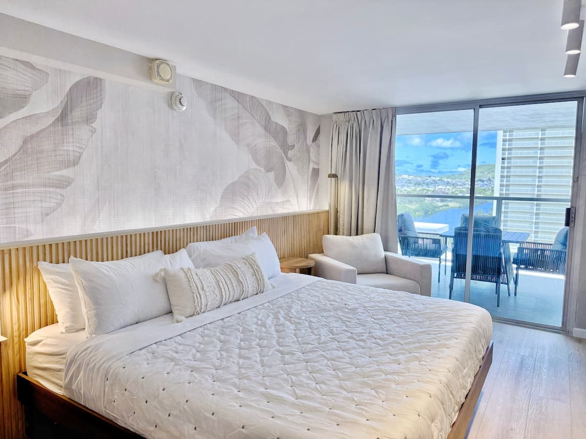 15F-Stunning Boutique King Studio-Waikiki Beach~ - Photo 1