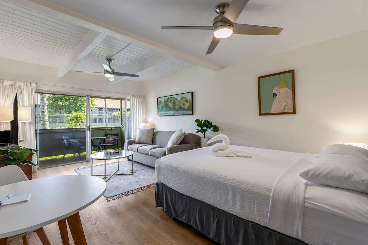 Condo in Kihei · ★4.75 · Studio · 2 beds · 1 private bath - Photo 1