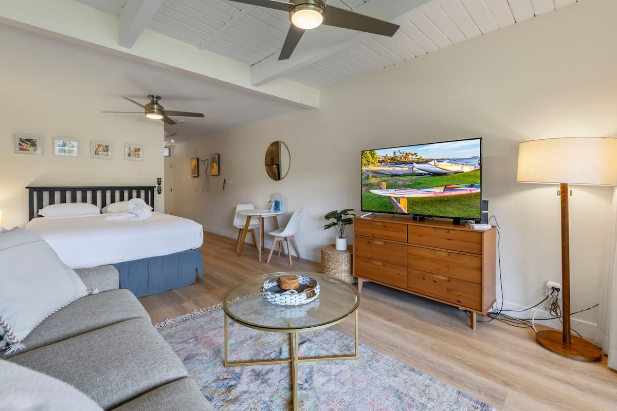 Condo in Kihei · ★4.75 · Studio · 2 beds · 1 private bath - Photo 4