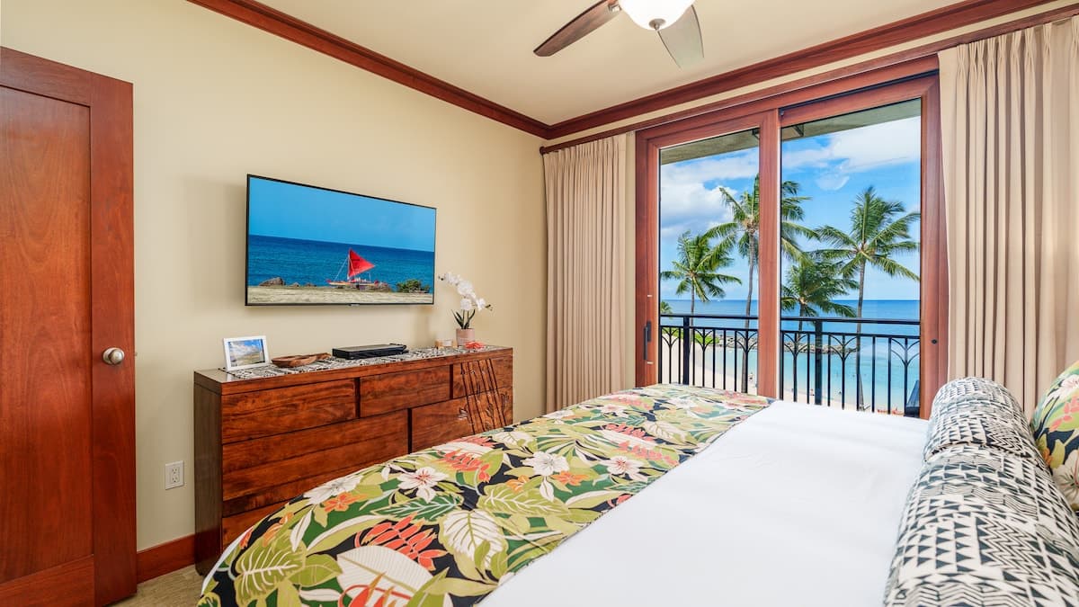 Condo in Kapolei · ★4.93 · 2 bedrooms · 4 beds · 2 private baths - Photo 2